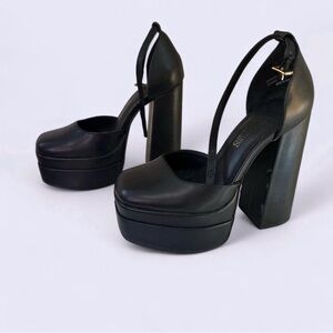 Black Platform Mary Jane’s